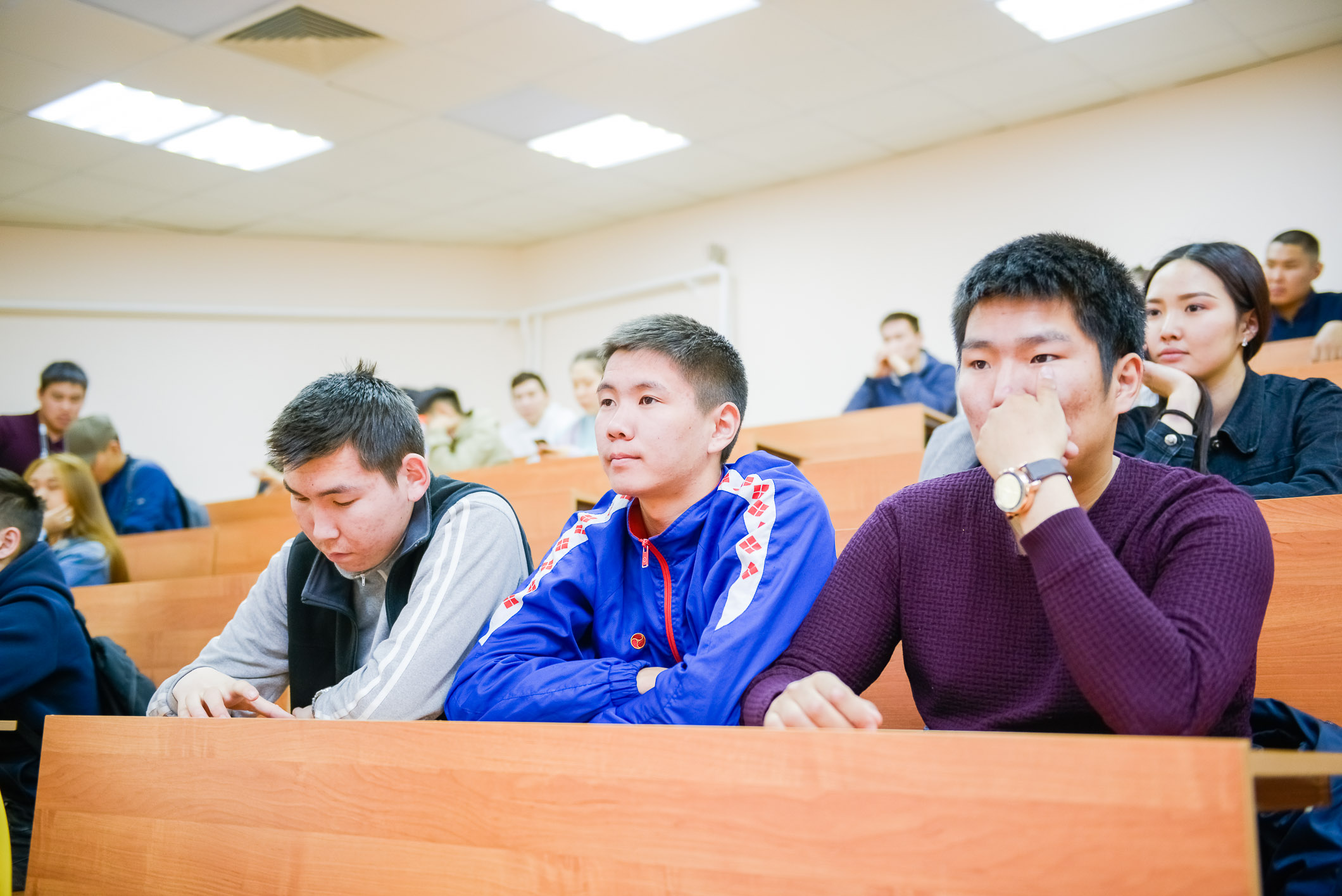 Муниципальные учреждения якутска. Агату ЯГСХА. Студенты Якутии. Якуты студенты. Якутск студенты.